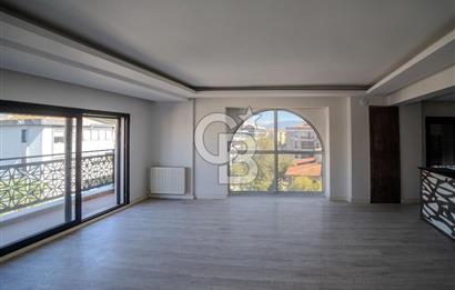 Bostanlı'da Satılık 4+1 Dubleks Daire