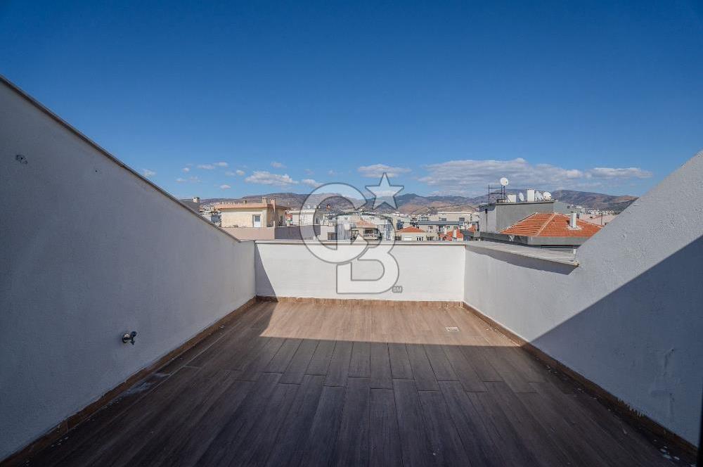 Bostanlı'da Satılık 4+1 Dubleks Daire