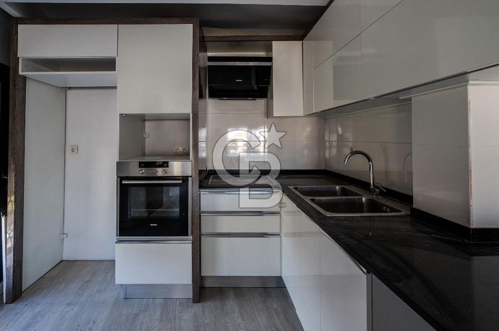 Bostanlı'da Satılık 4+1 Dubleks Daire