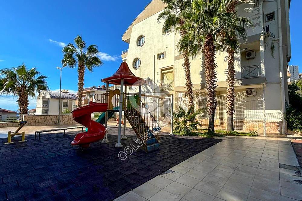 Ege Mahallesinde 7/24 Güvenlikli Havuzlu Sitede Satılık Geniş ve Ferah Daire