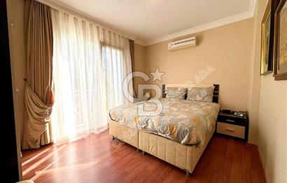 Ege Mahallesinde 7/24 Güvenlikli Havuzlu Sitede Satılık Geniş ve Ferah Daire