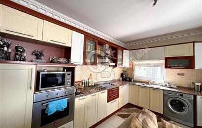 Ege Mahallesinde 7/24 Güvenlikli Havuzlu Sitede Satılık Geniş ve Ferah Daire