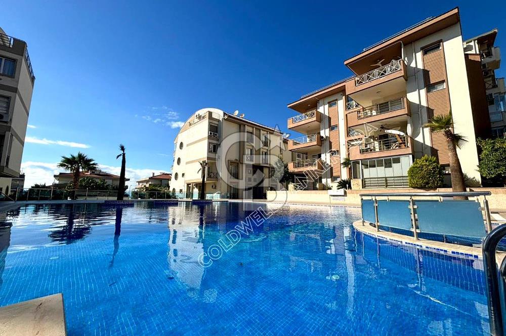 Ege Mahallesinde 7/24 Güvenlikli Havuzlu Sitede Satılık Geniş ve Ferah Daire