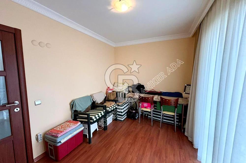 Ege Mahallesinde 7/24 Güvenlikli Havuzlu Sitede Satılık Geniş ve Ferah Daire