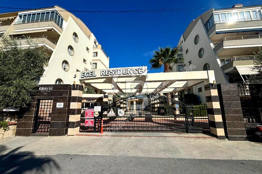 Ege Mahallesinde 7/24 Güvenlikli Havuzlu Sitede Satılık Geniş ve Ferah Daire