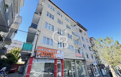 CB PARK/ İLKADIM'DA MODERN PAZARI'NDA SATILIK DÜKKAN