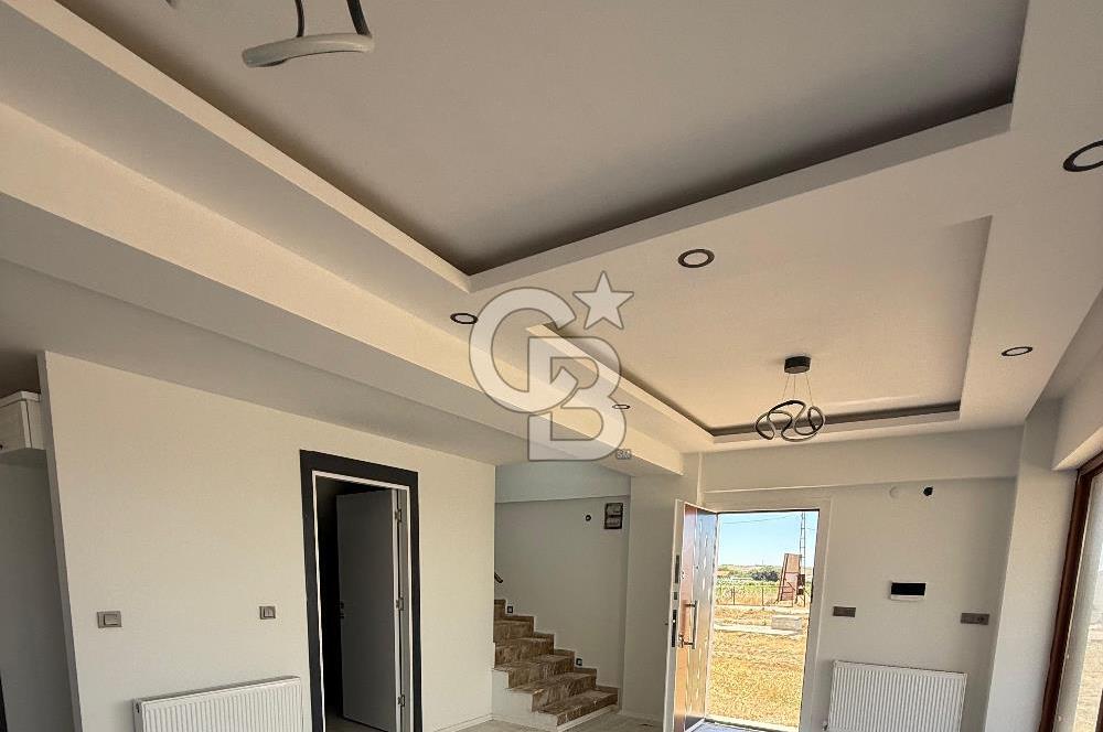 Çanakkale Lapseki Adatepe’de Denize Sıfır Müstakil 3+1 Lüks Satılık Villa