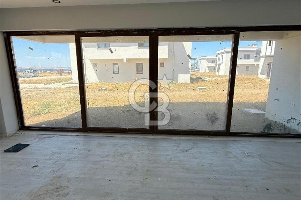 Çanakkale Lapseki Adatepe’de Denize Sıfır Müstakil 3+1 Lüks Satılık Villa