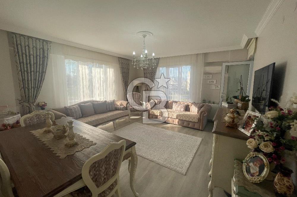 GÖLCÜK'TE MERKEZİ KONUMDA SATILIK 3+1 ARAKAT DAİRE