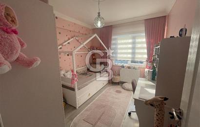 GÖLCÜK'TE MERKEZİ KONUMDA SATILIK 3+1 ARAKAT DAİRE