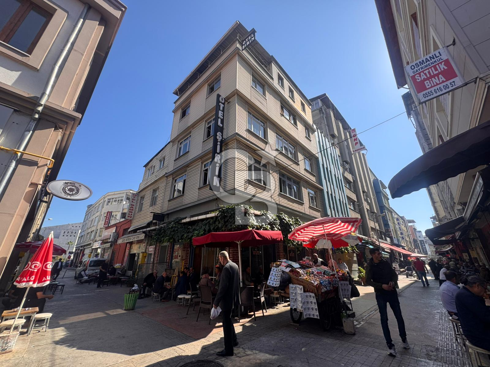 Saathane Meydanında devren kiralık çay ocağı ve otel