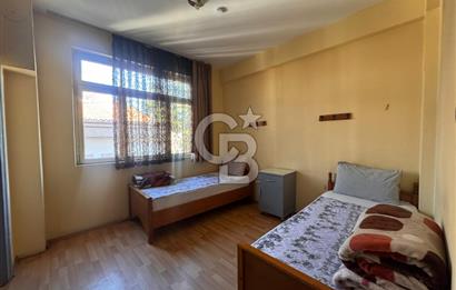 Saathane Meydanında devren kiralık çay ocağı ve otel