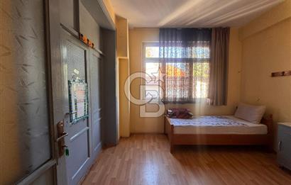 Saathane Meydanında devren kiralık çay ocağı ve otel