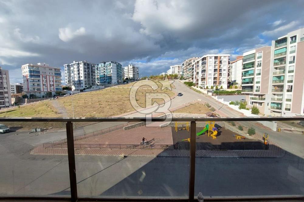 ÇİĞLİ DOĞA EVLERİNDE GENİŞ MANZARALI SATILIK 3+1 DAİRE