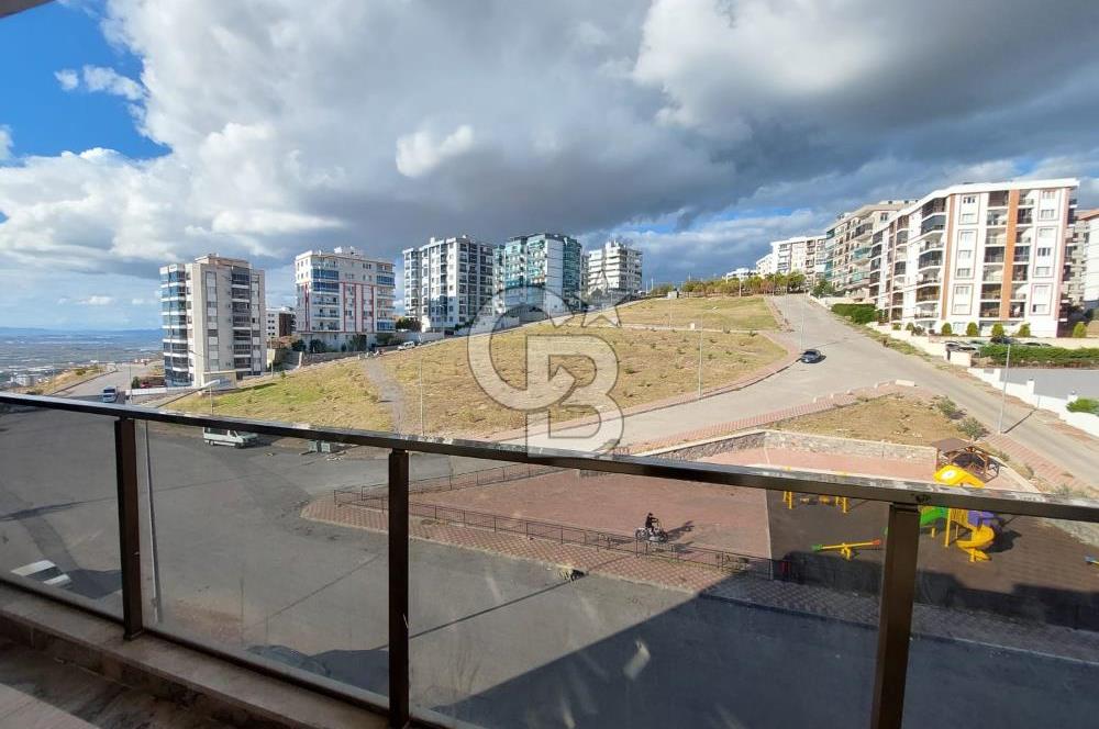 ÇİĞLİ DOĞA EVLERİNDE GENİŞ MANZARALI SATILIK 3+1 DAİRE