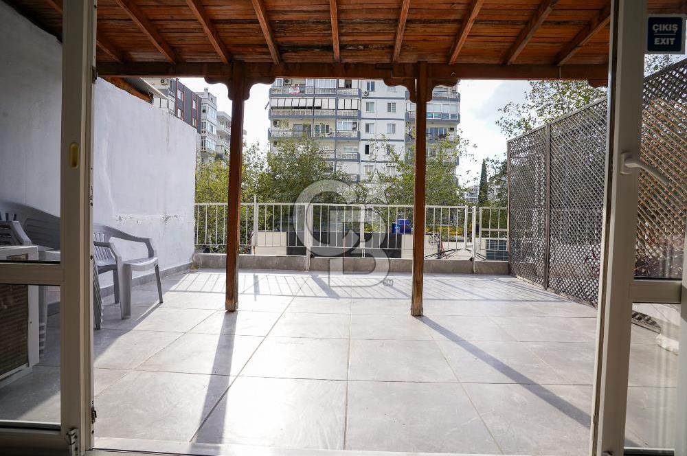 Satılık Bornova Kazım Dirik Mahallesi Gediz Caddesi Üzerinde 1. Kat Teraslı 150 m² Büro / İşyeri