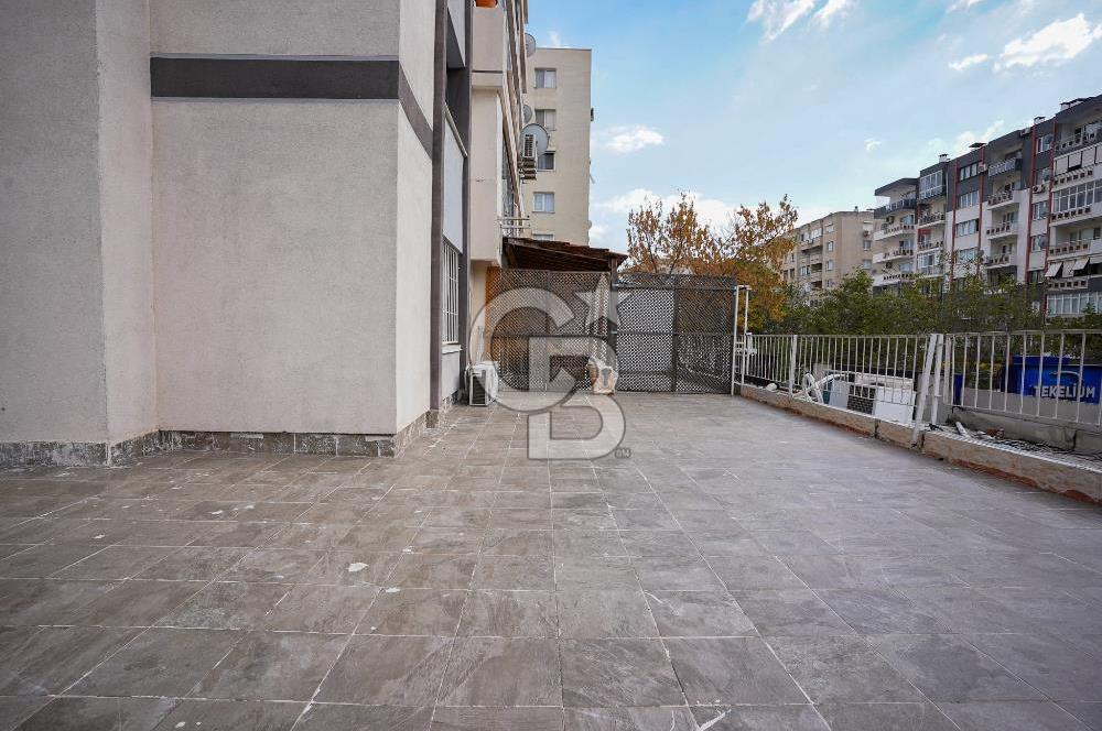 Satılık Bornova Kazım Dirik Mahallesi Gediz Caddesi Üzerinde 1. Kat Teraslı 150 m² Büro / İşyeri