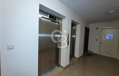 ŞERİFALİDE HAVUZLU GÜVENLİKLİ OTOPARKLI SİTEDE 2+1 KİRALIK DAİRE