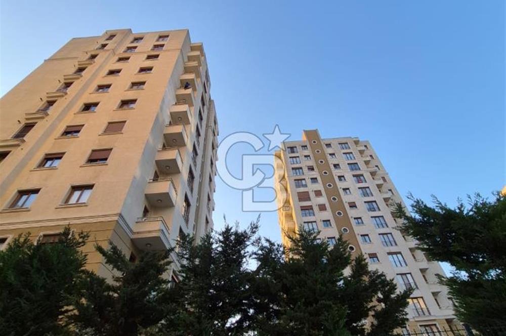 ŞERİFALİDE HAVUZLU GÜVENLİKLİ OTOPARKLI SİTEDE 2+1 KİRALIK DAİRE