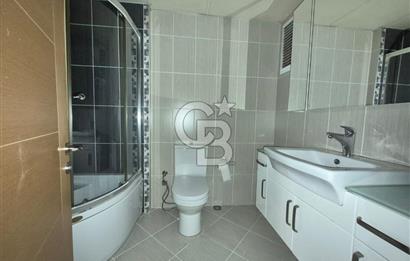 ŞERİFALİDE HAVUZLU GÜVENLİKLİ OTOPARKLI SİTEDE 2+1 KİRALIK DAİRE