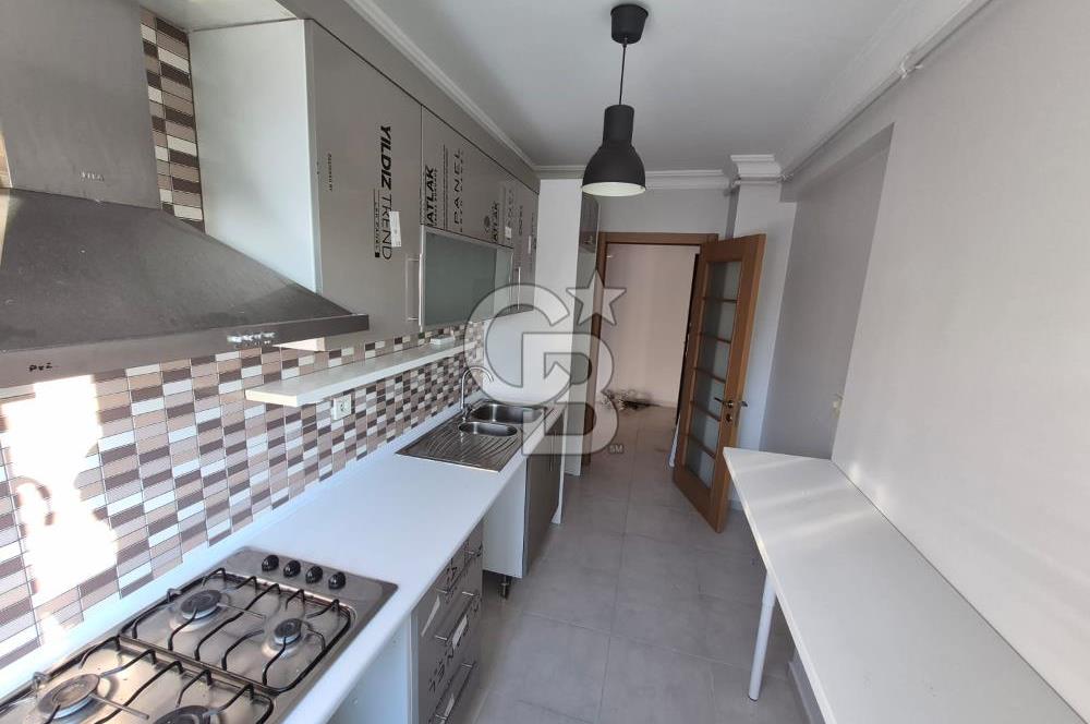 ŞERİFALİDE HAVUZLU GÜVENLİKLİ OTOPARKLI SİTEDE 2+1 KİRALIK DAİRE