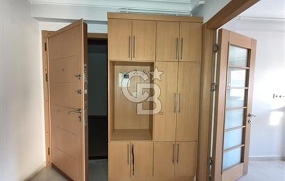 ŞERİFALİDE HAVUZLU GÜVENLİKLİ OTOPARKLI SİTEDE 2+1 KİRALIK DAİRE