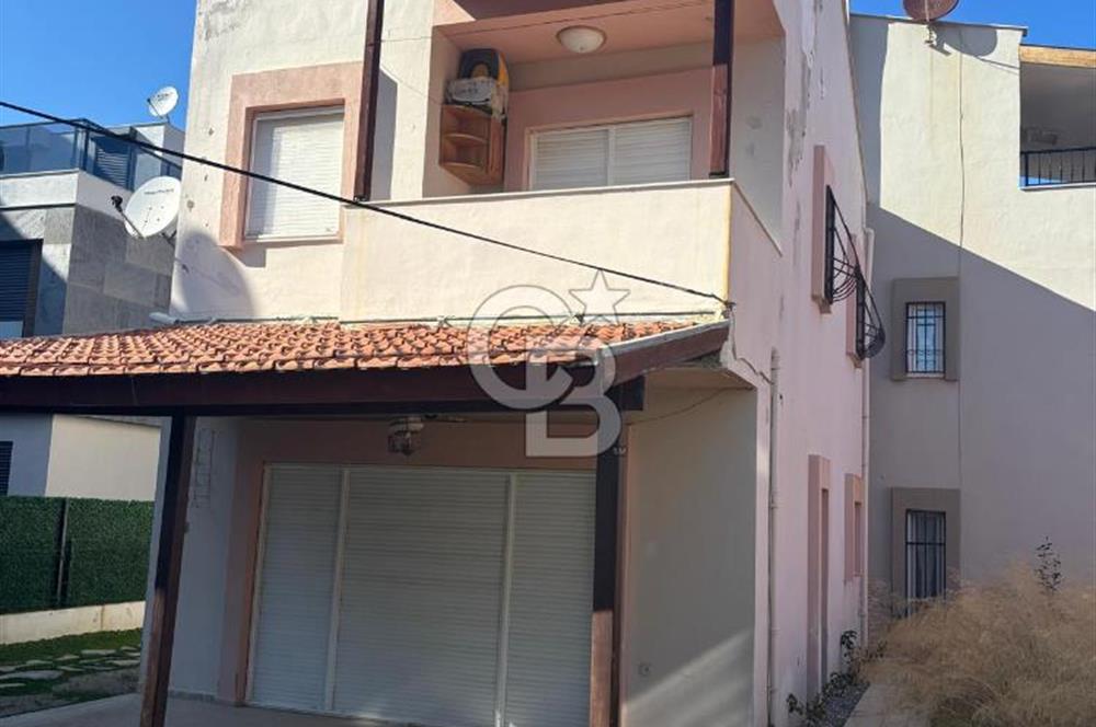 Güvendik'te Denize Yakın Satılık Villa