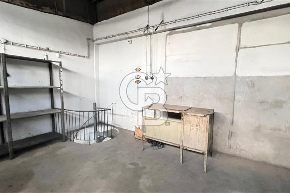 Bornova Kazımdirik 3.Sanayide 150 m2 lik  Kiralık Dükkan