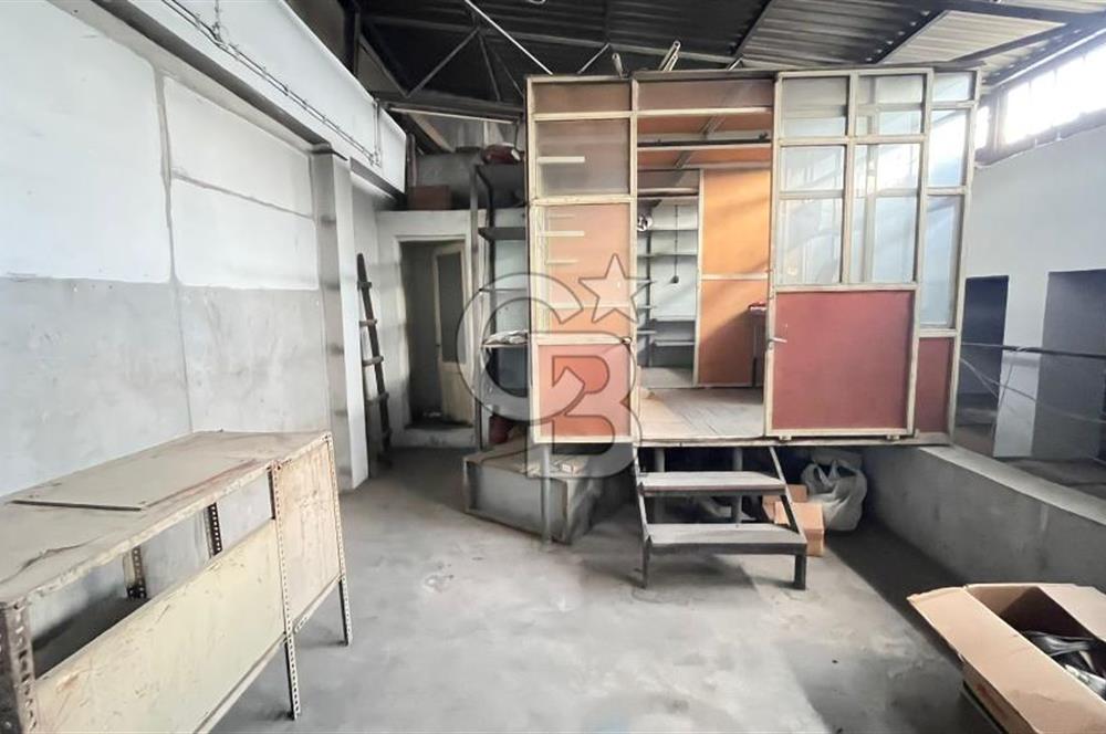Bornova Kazımdirik 3.Sanayide 150 m2 lik  Kiralık Dükkan