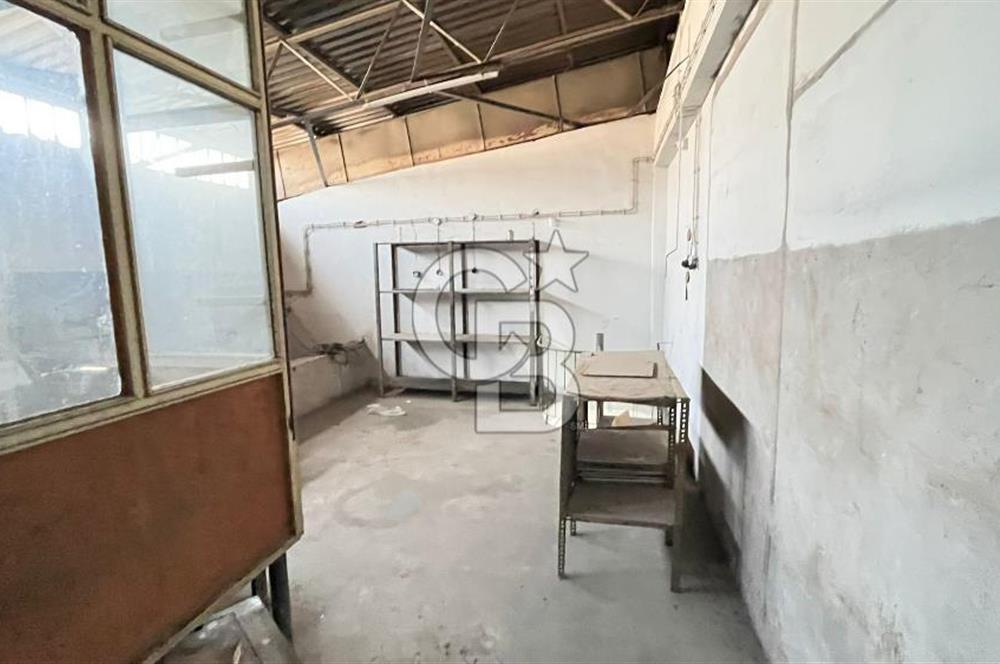 Bornova Kazımdirik 3.Sanayide 150 m2 lik  Kiralık Dükkan