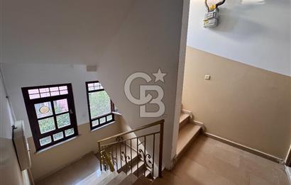 Tarihin Kalbinde Üsküdar Merkezde 16 Yaşında 100 m2 2+1 Satılık Daire
