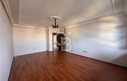 Tarihin Kalbinde Üsküdar Merkezde 16 Yaşında 100 m2 2+1 Satılık Daire