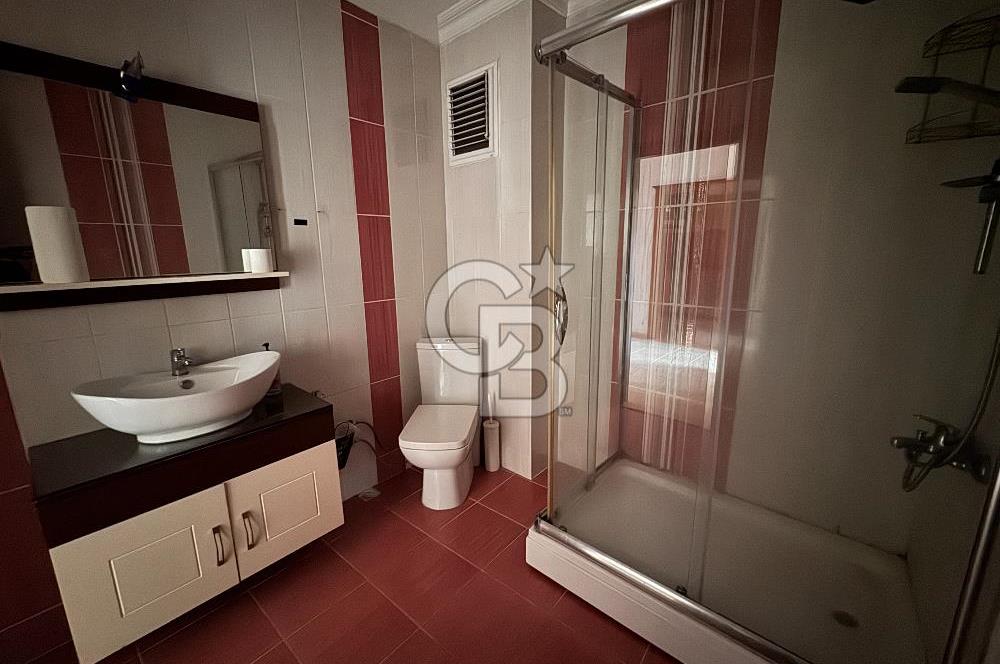 Tarihin Kalbinde Üsküdar Merkezde 16 Yaşında 100 m2 2+1 Satılık Daire