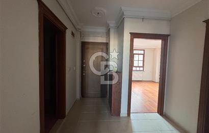 Tarihin Kalbinde Üsküdar Merkezde 16 Yaşında 100 m2 2+1 Satılık Daire