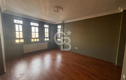 Tarihin Kalbinde Üsküdar Merkezde 16 Yaşında 100 m2 2+1 Satılık Daire
