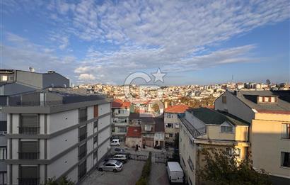 Tarihin Kalbinde Üsküdar Merkezde 16 Yaşında 100 m2 2+1 Satılık Daire