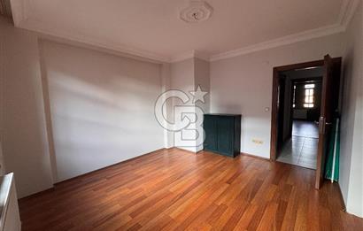 Tarihin Kalbinde Üsküdar Merkezde 16 Yaşında 100 m2 2+1 Satılık Daire