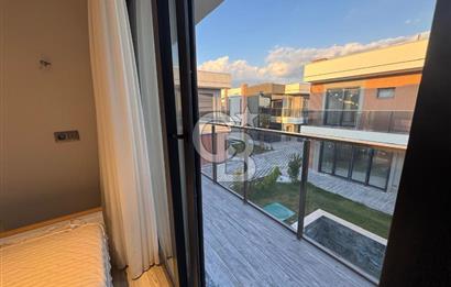 Kuşadası Zeta View Sitesi Özel Havuzlu Eşyalı 4+1 Satılık Villa