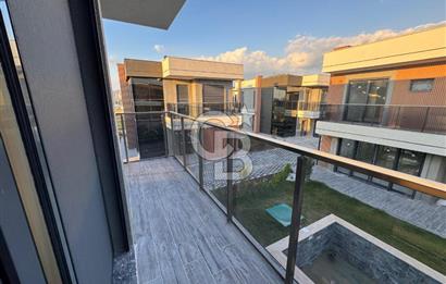 Kuşadası Zeta View Sitesi Özel Havuzlu Eşyalı 4+1 Satılık Villa