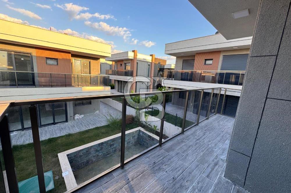 Kuşadası Zeta View Sitesi Özel Havuzlu Eşyalı 4+1 Satılık Villa