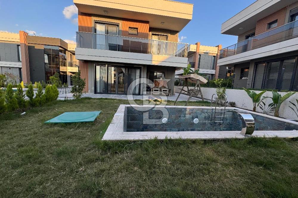 Kuşadası Zeta View Sitesi Özel Havuzlu Eşyalı 4+1 Satılık Villa