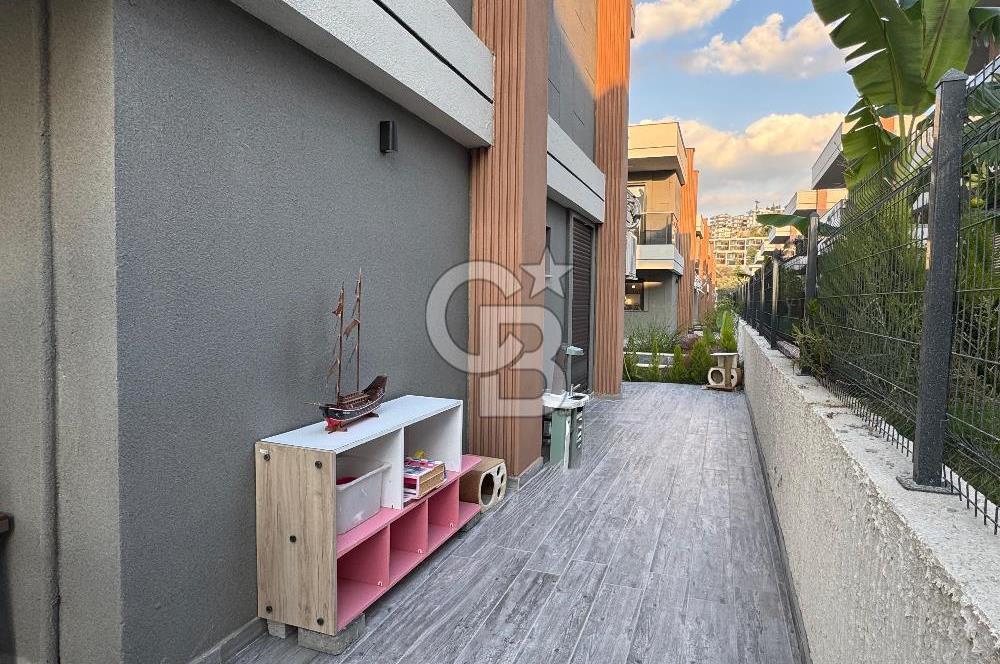 Kuşadası Zeta View Sitesi Özel Havuzlu Eşyalı 4+1 Satılık Villa