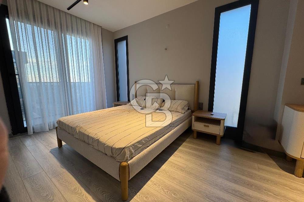 Kuşadası Zeta View Sitesi Özel Havuzlu Eşyalı 4+1 Satılık Villa