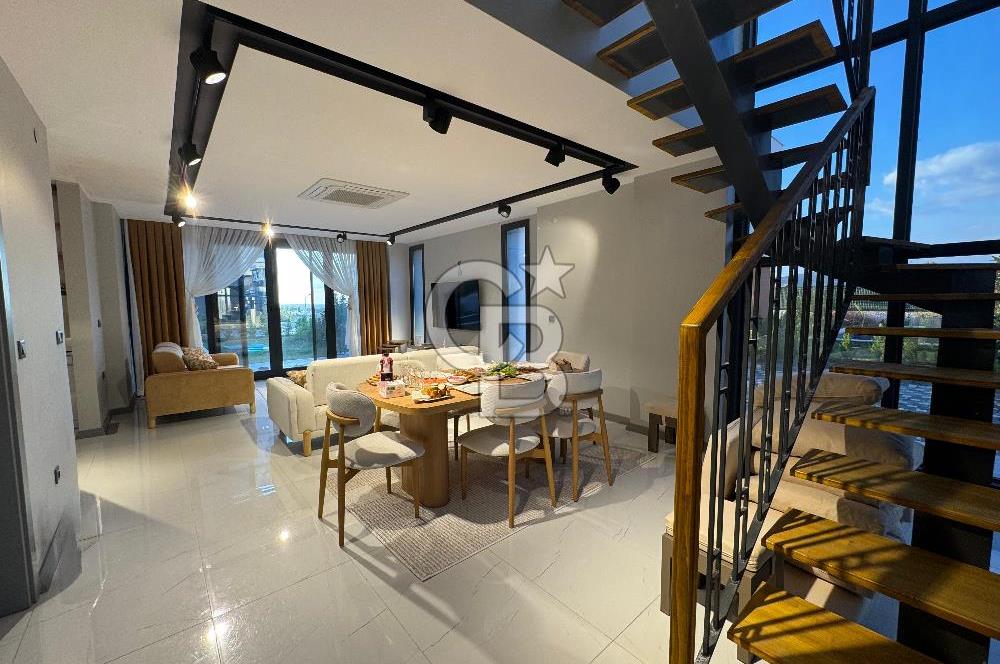 Kuşadası Zeta View Sitesi Özel Havuzlu Eşyalı 4+1 Satılık Villa