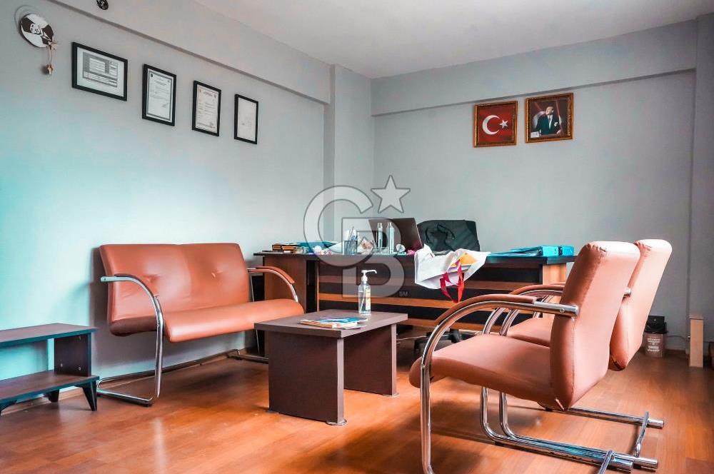 Satılık Bornova Kazım Dirik Mahallesi Gediz Caddesi Üzerinde 1. Kat Teraslı 310 m² İşyeri