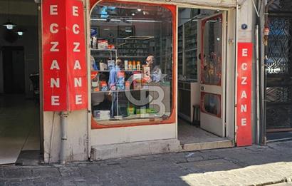 KARŞIYAKA VAPUR İSKELESİ KARŞISINDA, ÇARŞI GİRİŞİNDE KİRALIK 33 M² İŞ YERİ – DEVİR HAKKIYLA