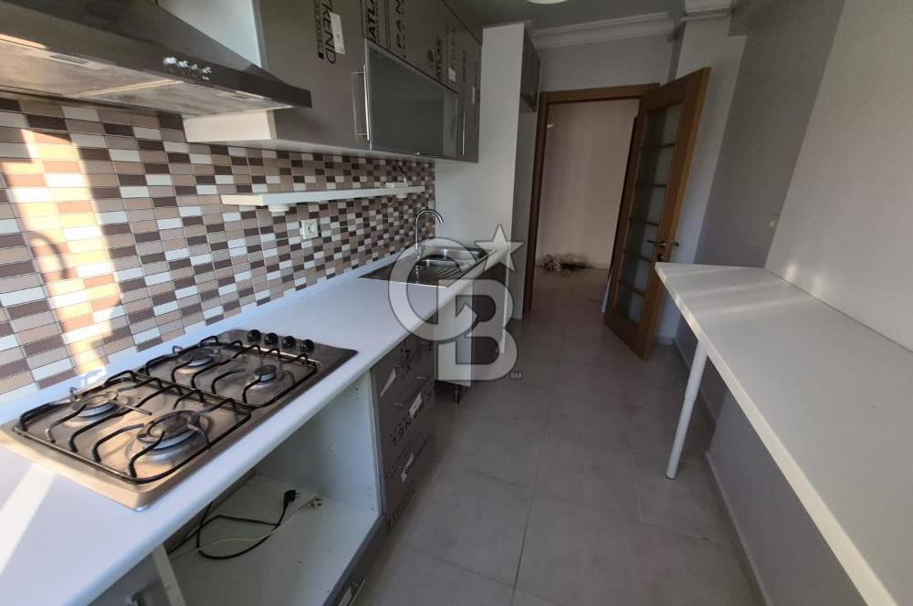 ŞERİFALİDE HAVUZLU GÜVENLİKLİ OTOPARKLI SİTEDE 2+1 KİRALIK DAİRE