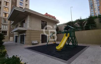 ŞERİFALİDE HAVUZLU GÜVENLİKLİ OTOPARKLI SİTEDE 2+1 KİRALIK DAİRE