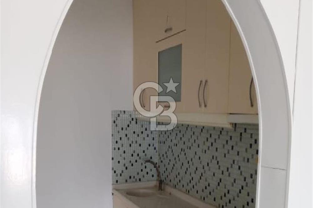CB EVEREST'TEN ÇEKİRGE SELVİLİ CD.ARAKAT 3+1 GENİŞ DAİRE.