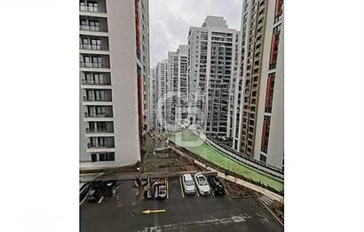 GüneyPark-1 de, Yüksek Katta, Geniş Manzaralık Daire